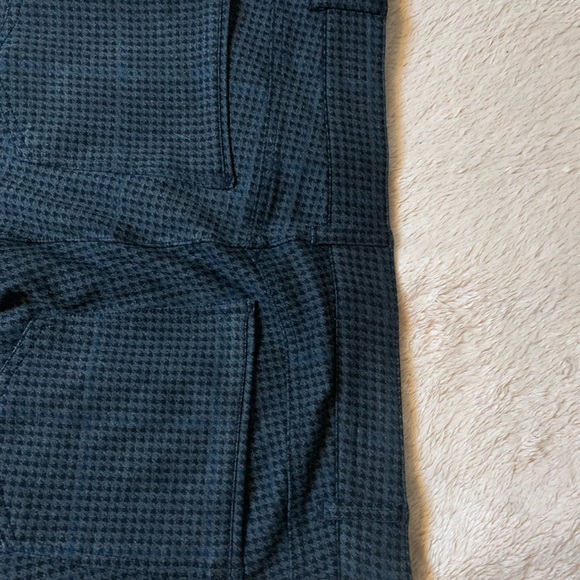 Democracy Women's Black Houndstooth Pants - Picture 4 of 7